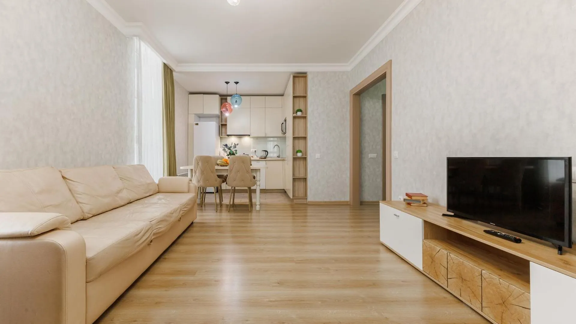 아스타나 Евродвушка На Мангилик Ел, Рядом С Expo В Жк Orynbor Towers 아파트